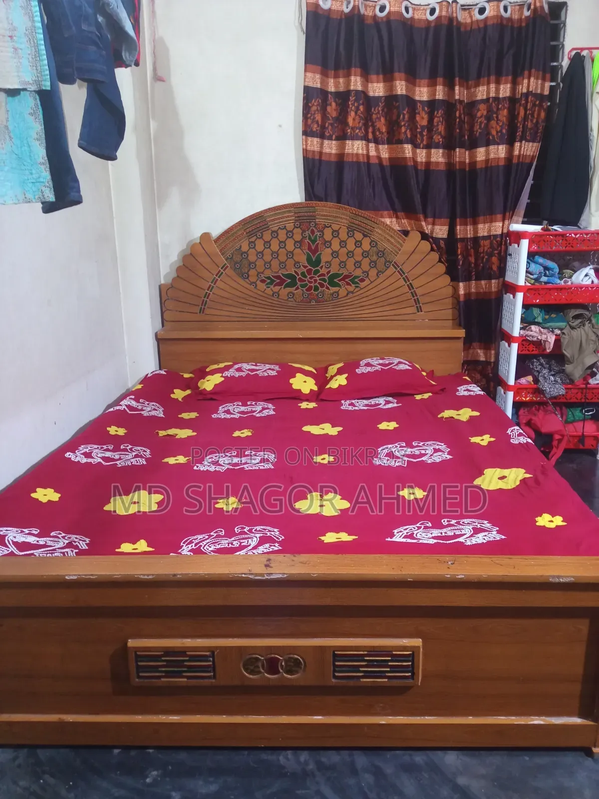 খাট ৫/৬ ফিট