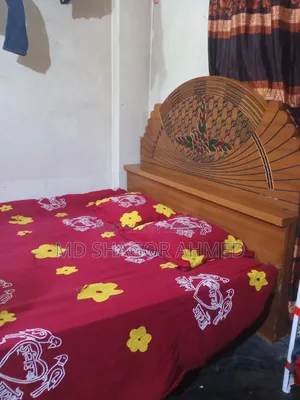 খাট ৫/৬ ফিট