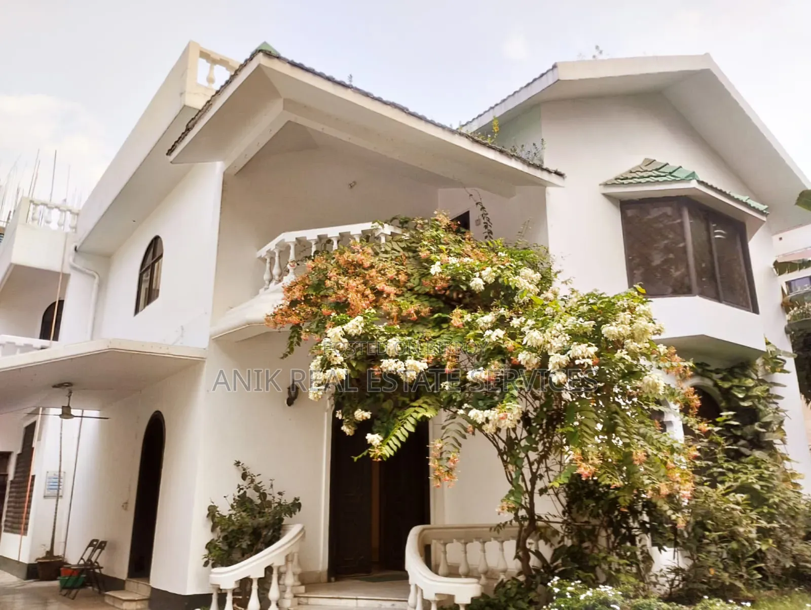 5bdrm House in Anik Real Estate, Gulshan for Rent