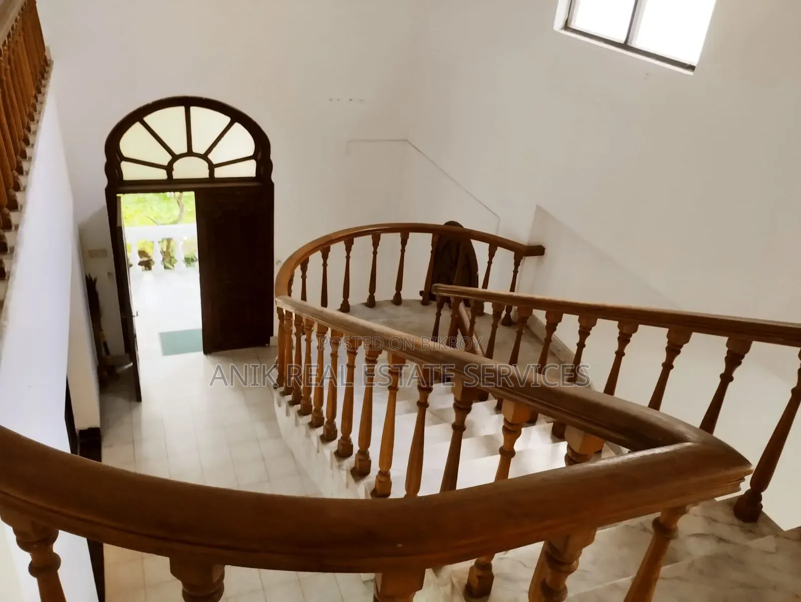 5bdrm House in Anik Real Estate, Gulshan for Rent