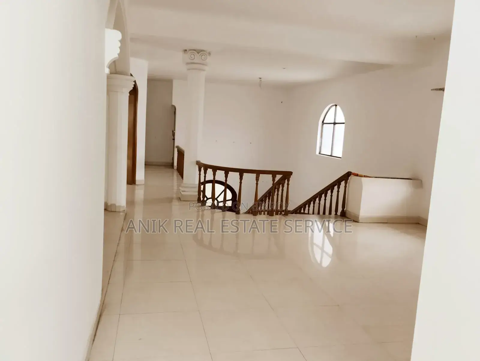 5bdrm House in Anik Real Estate, Gulshan for Rent