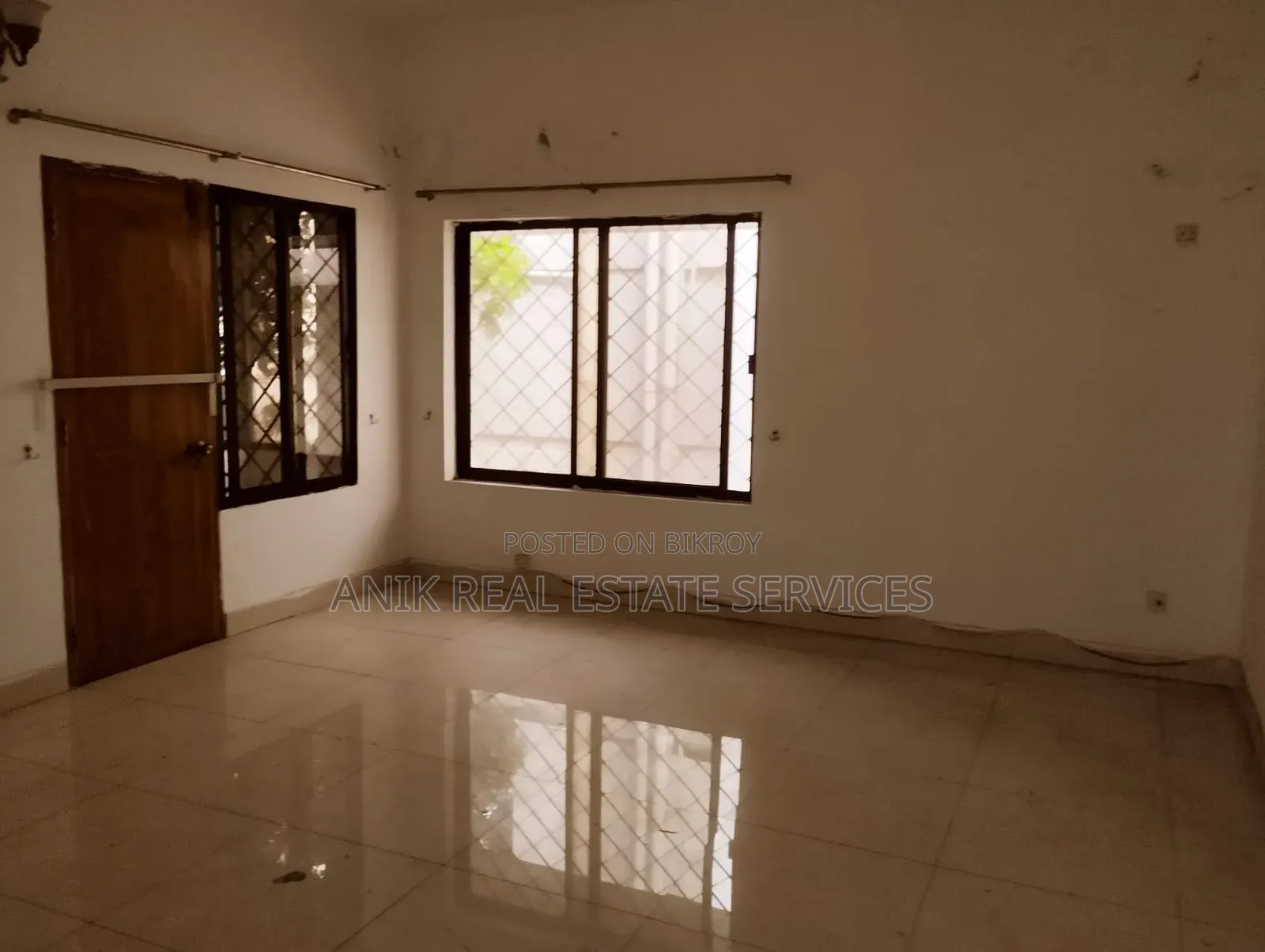 5bdrm House in Anik Real Estate, Gulshan for Rent