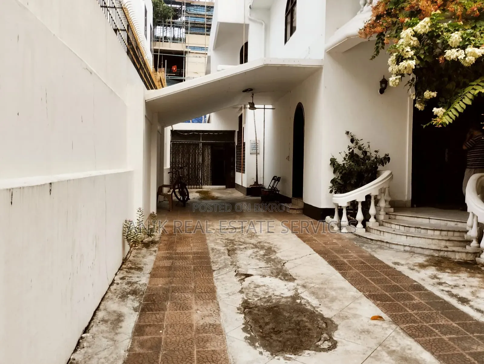 5bdrm House in Anik Real Estate, Gulshan for Rent