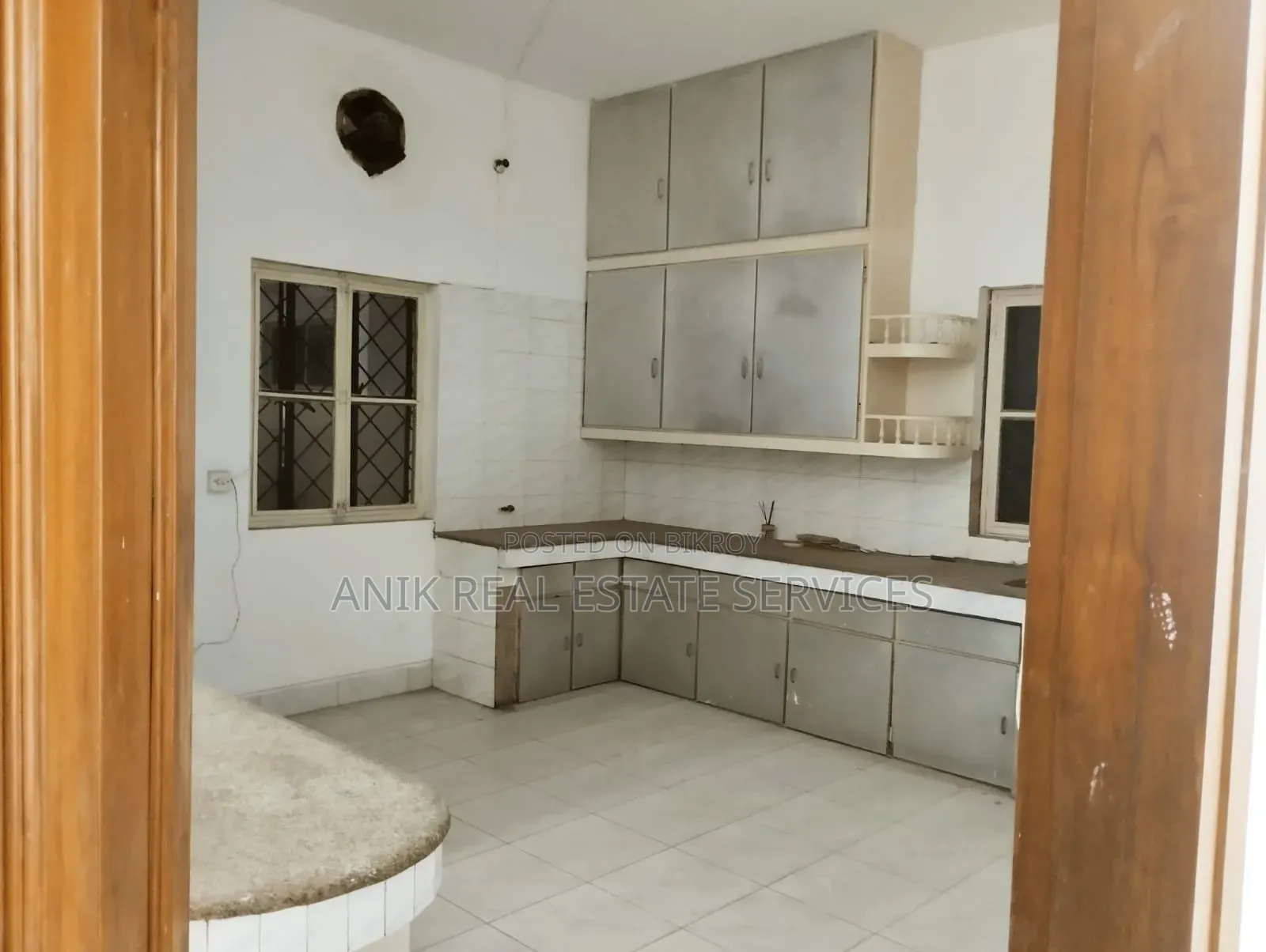 5bdrm House in Anik Real Estate, Gulshan for Rent