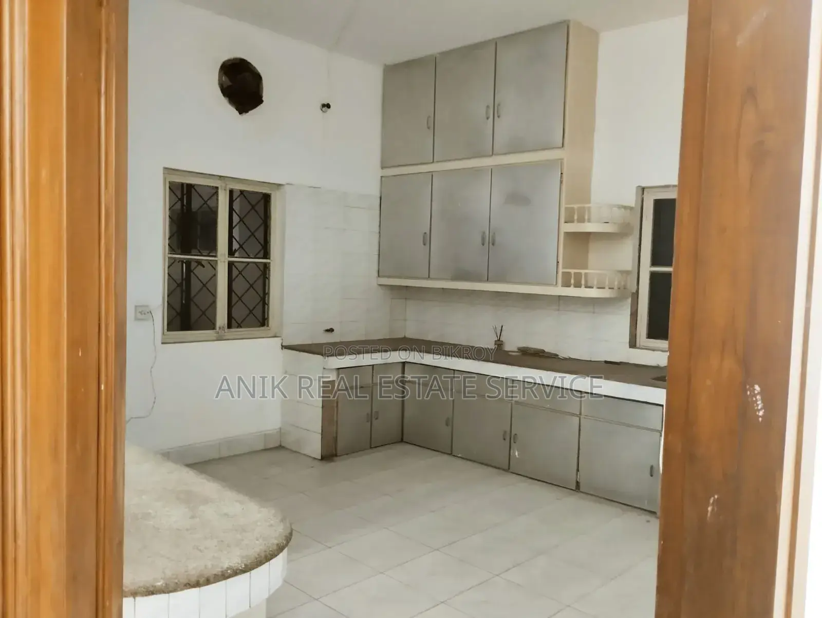 5bdrm House in Anik Real Estate, Gulshan for Rent