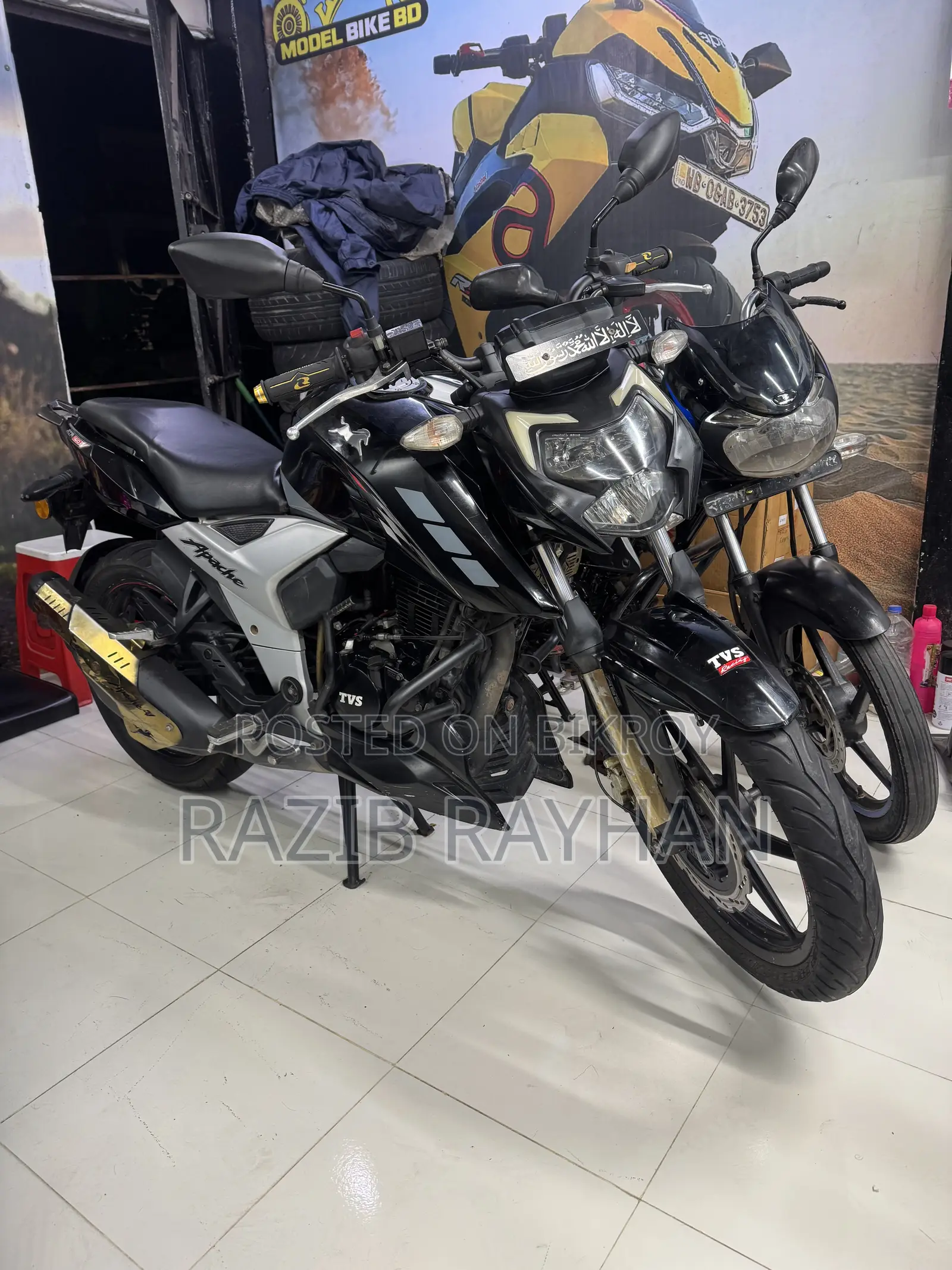 TVS Apache RTR 160 4V 2022 Black