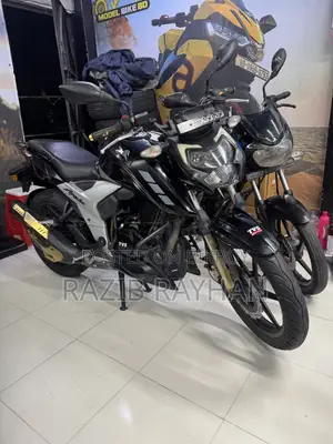 TVS Apache RTR 160 4V 2022 Black