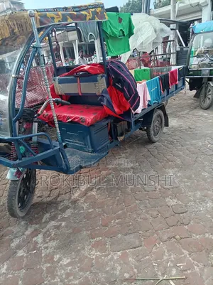 মোটরসাইকেল ২০২৬ নীল