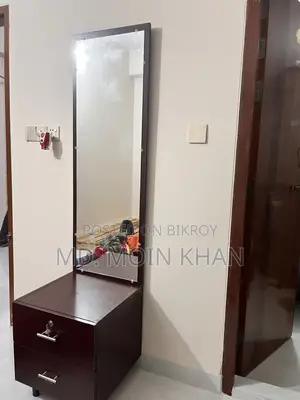 6 Feet Dressing Table