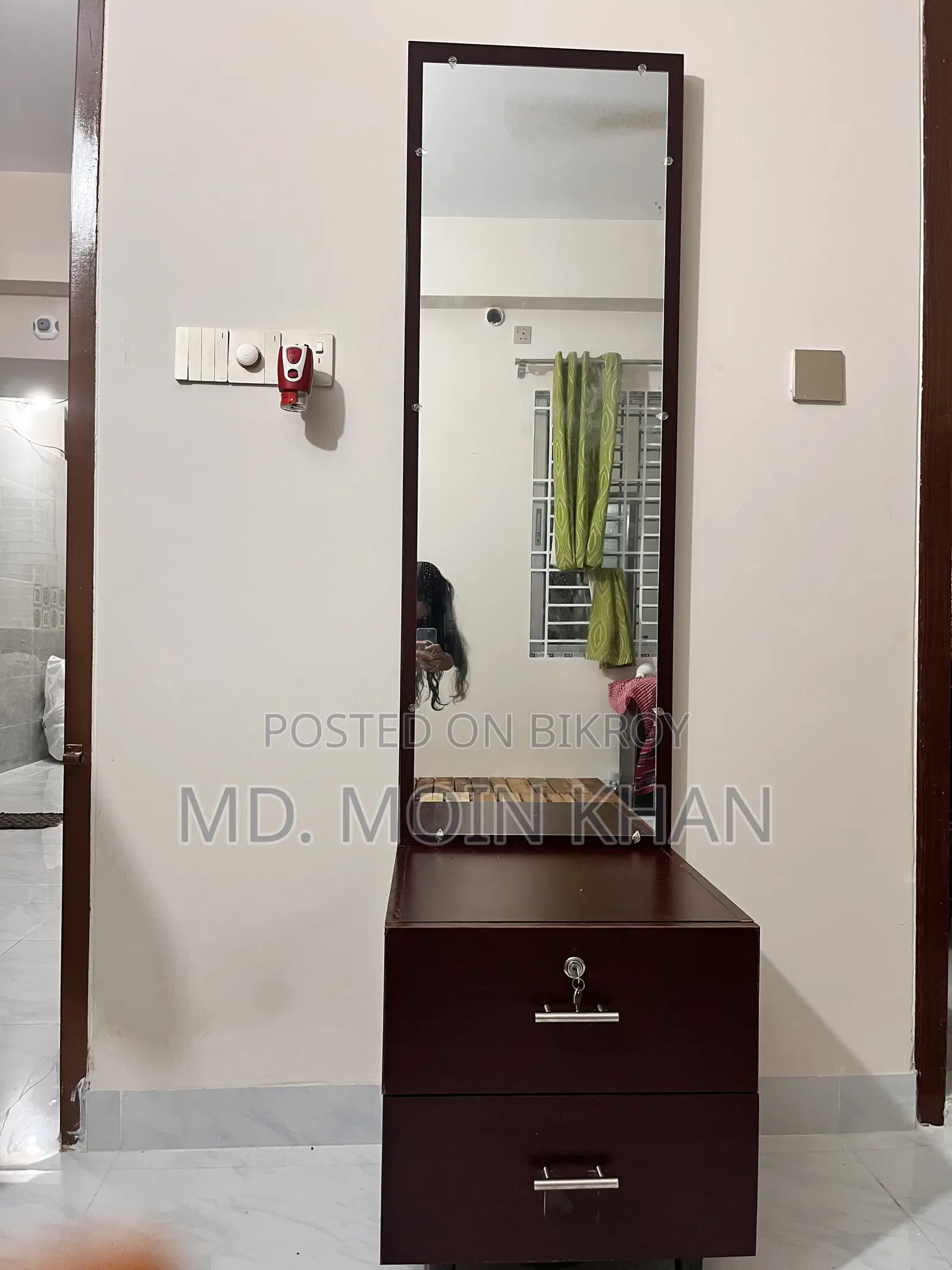 6 Feet Dressing Table