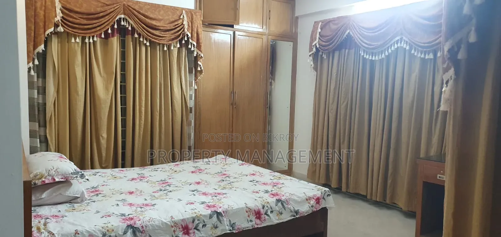 Furnished 4bdrm Apartment in Gulshan for Rent