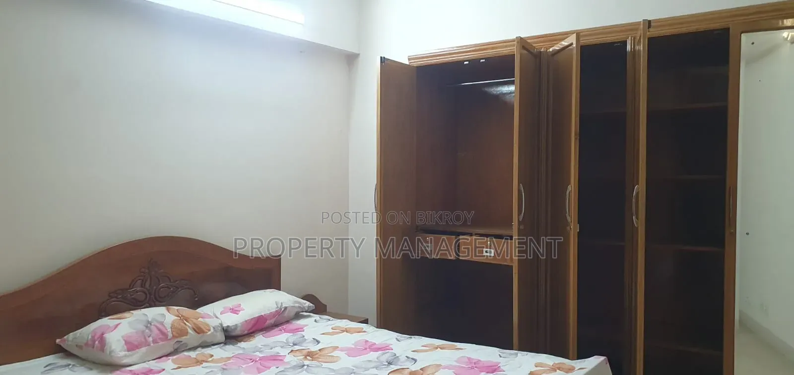 Furnished 4bdrm Apartment in Gulshan for Rent
