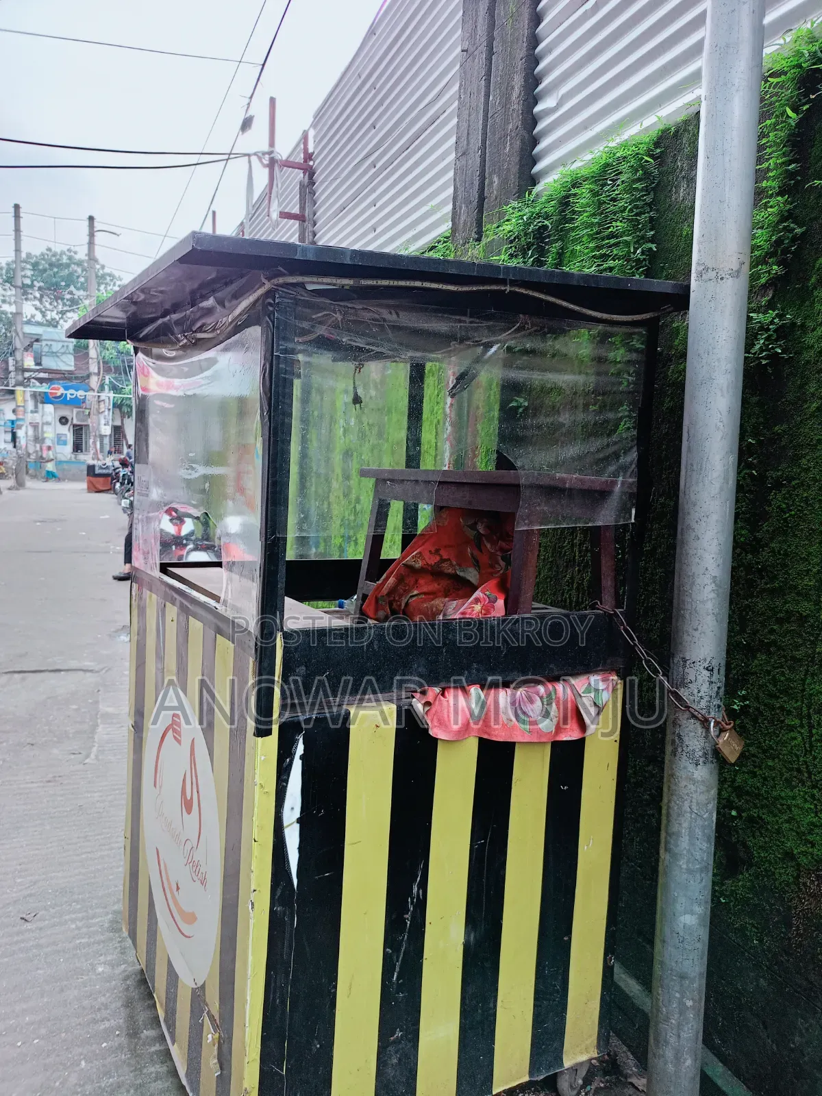 ফুড কার্ট ,সম্পূর্ণ মেটাল বডি চাকা থাকায় যেকোনো জায়গায় রান করা যাবে