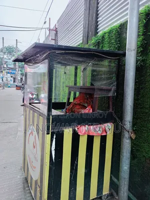 ফুড কার্ট ,সম্পূর্ণ মেটাল বডি চাকা থাকায় যেকোনো জায়গায় রান করা যাবে