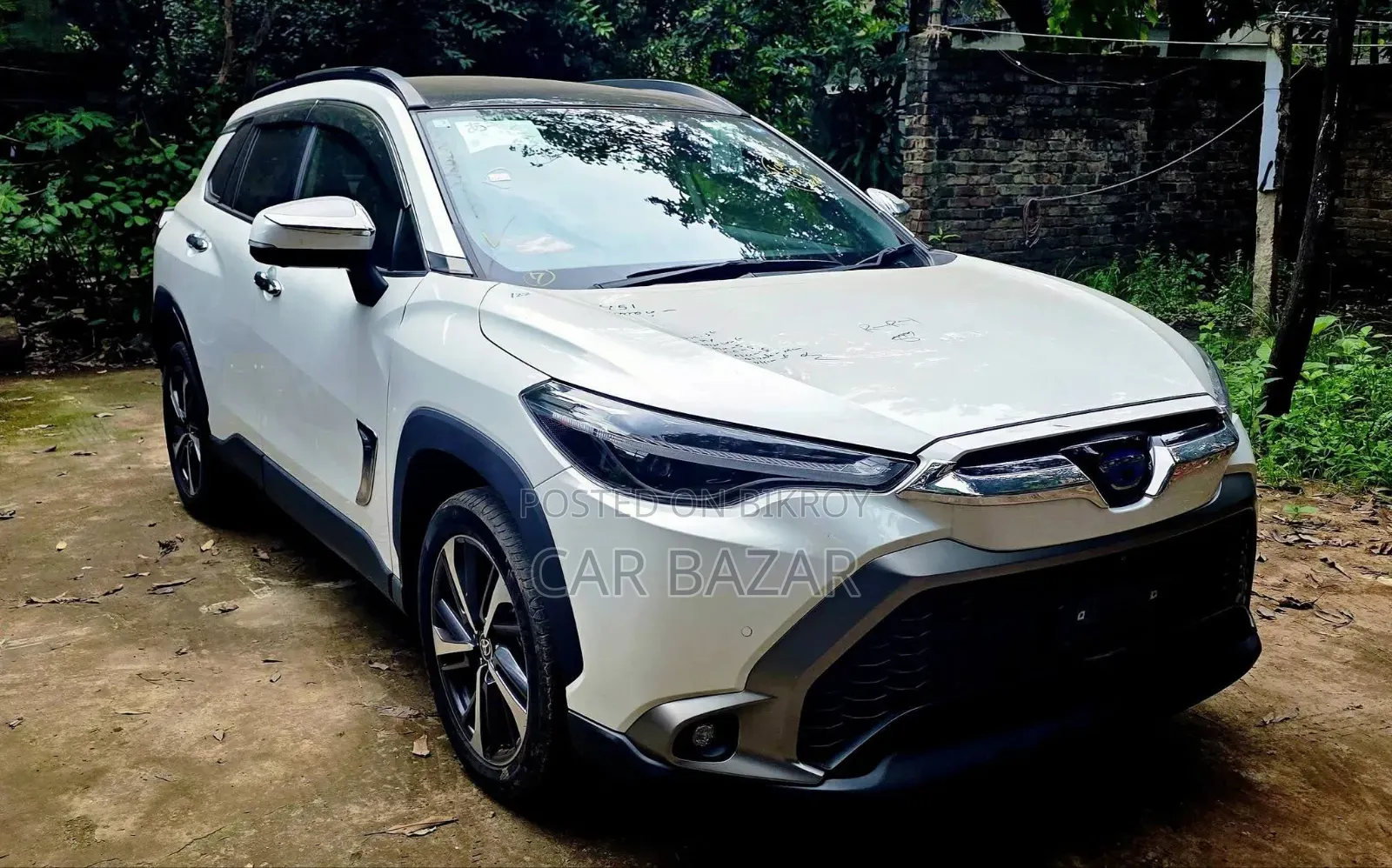 Toyota Corolla Cross LE AWD 2023 Pearl