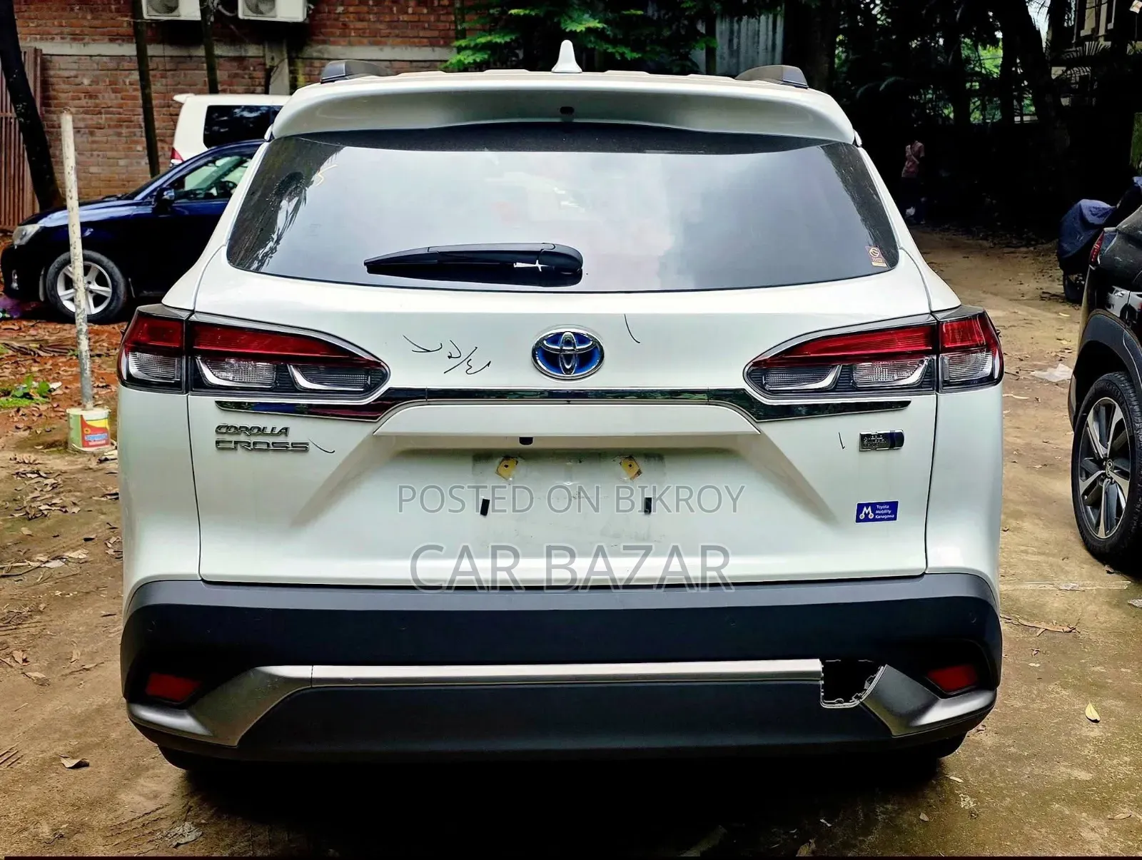 Toyota Corolla Cross LE AWD 2023 Pearl