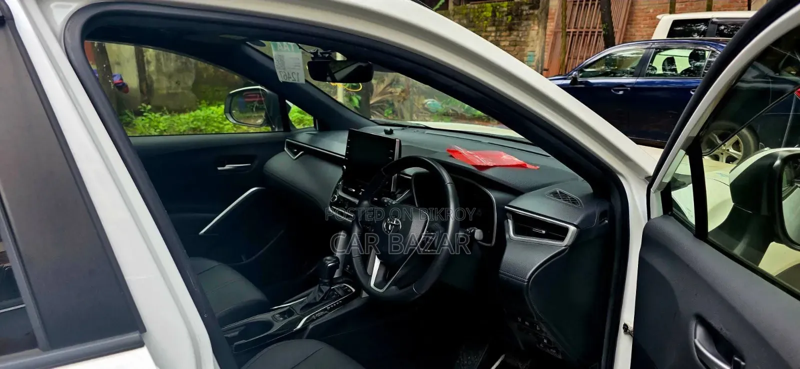 Toyota Corolla Cross LE AWD 2023 Pearl