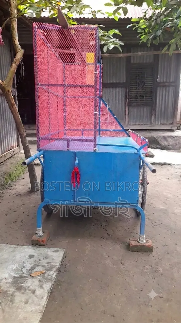 একটি ব্যবসা করার ভ্যান গাড়ি বিক্রি করা হবে।