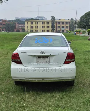 Toyota Axio 2011 White