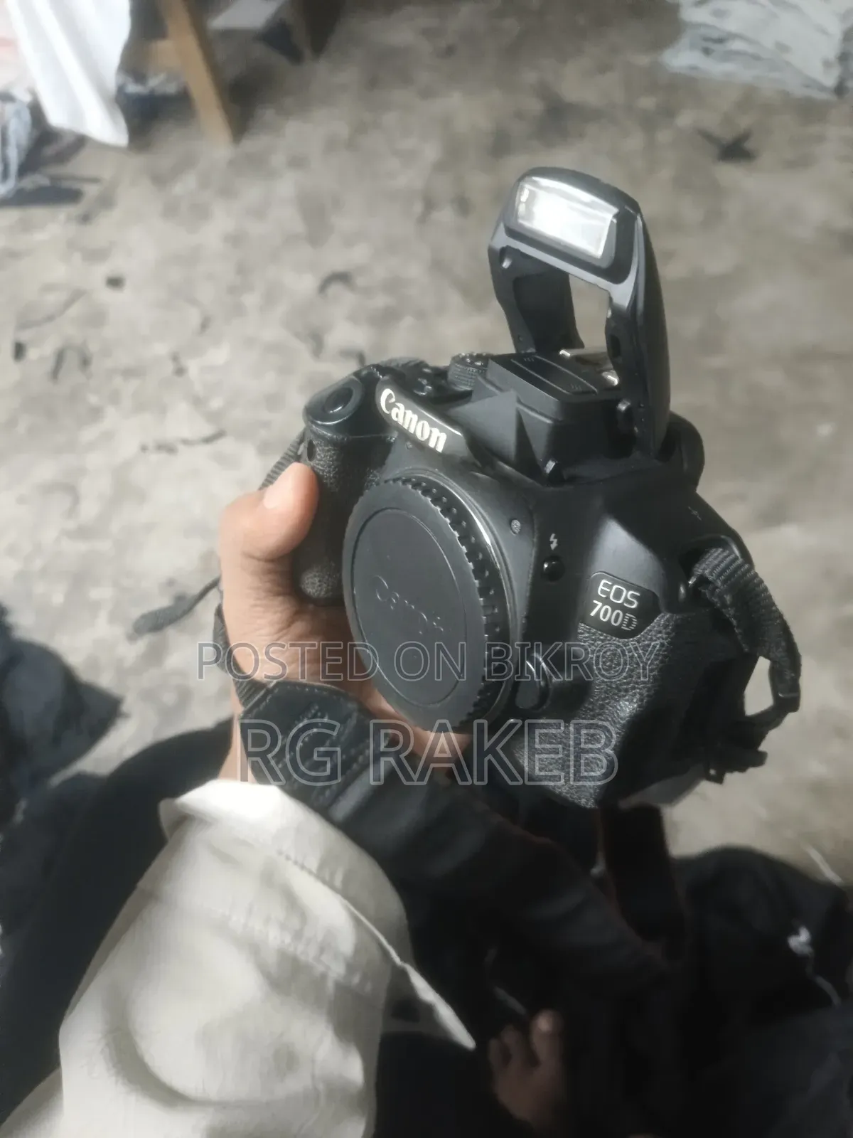 700d বিক্রি করবো লেন্স সহ