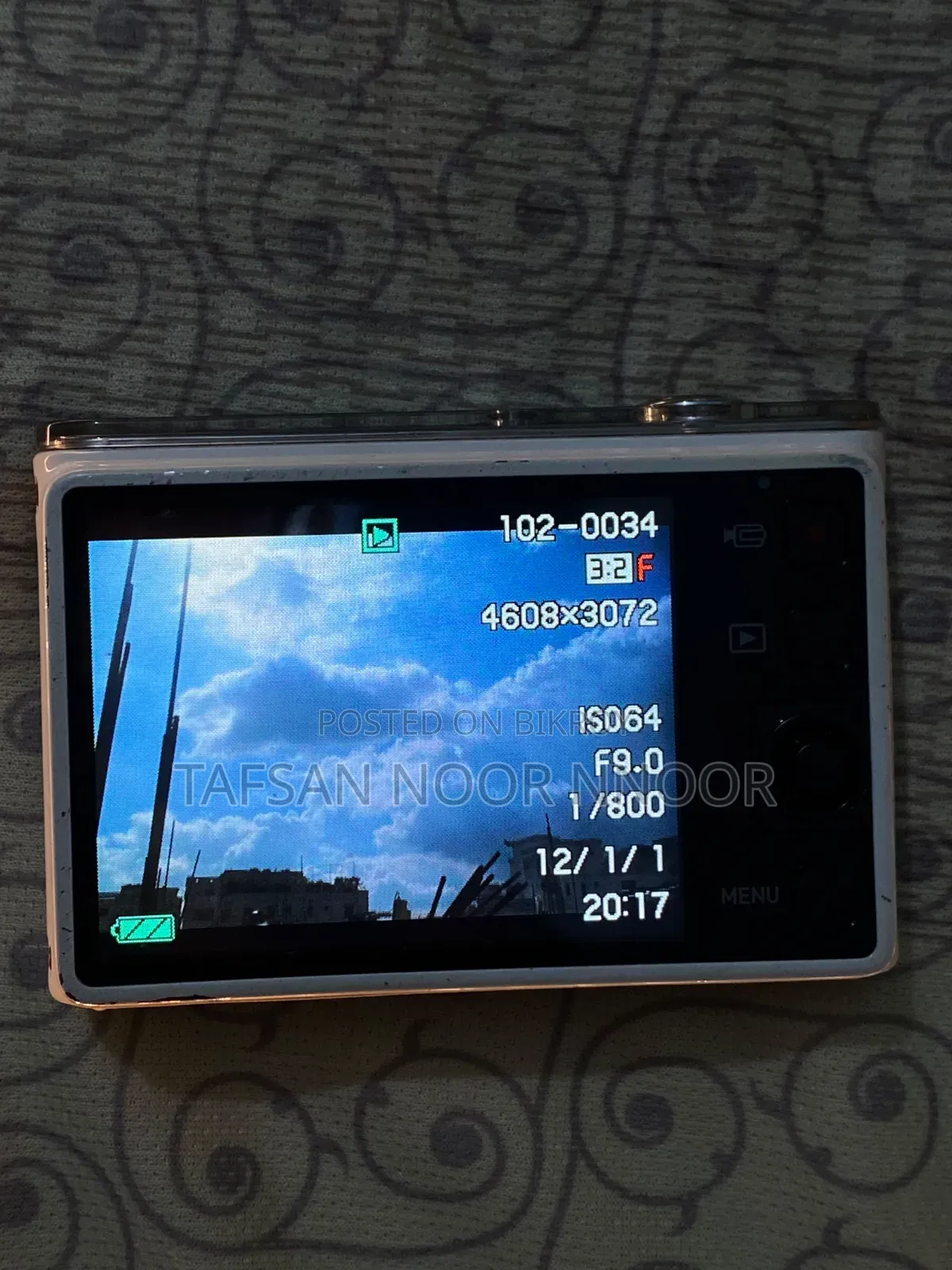 Casio Exilim EX-JE10