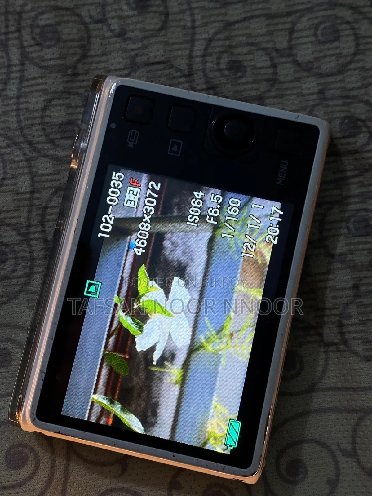 Casio Exilim EX-JE10
