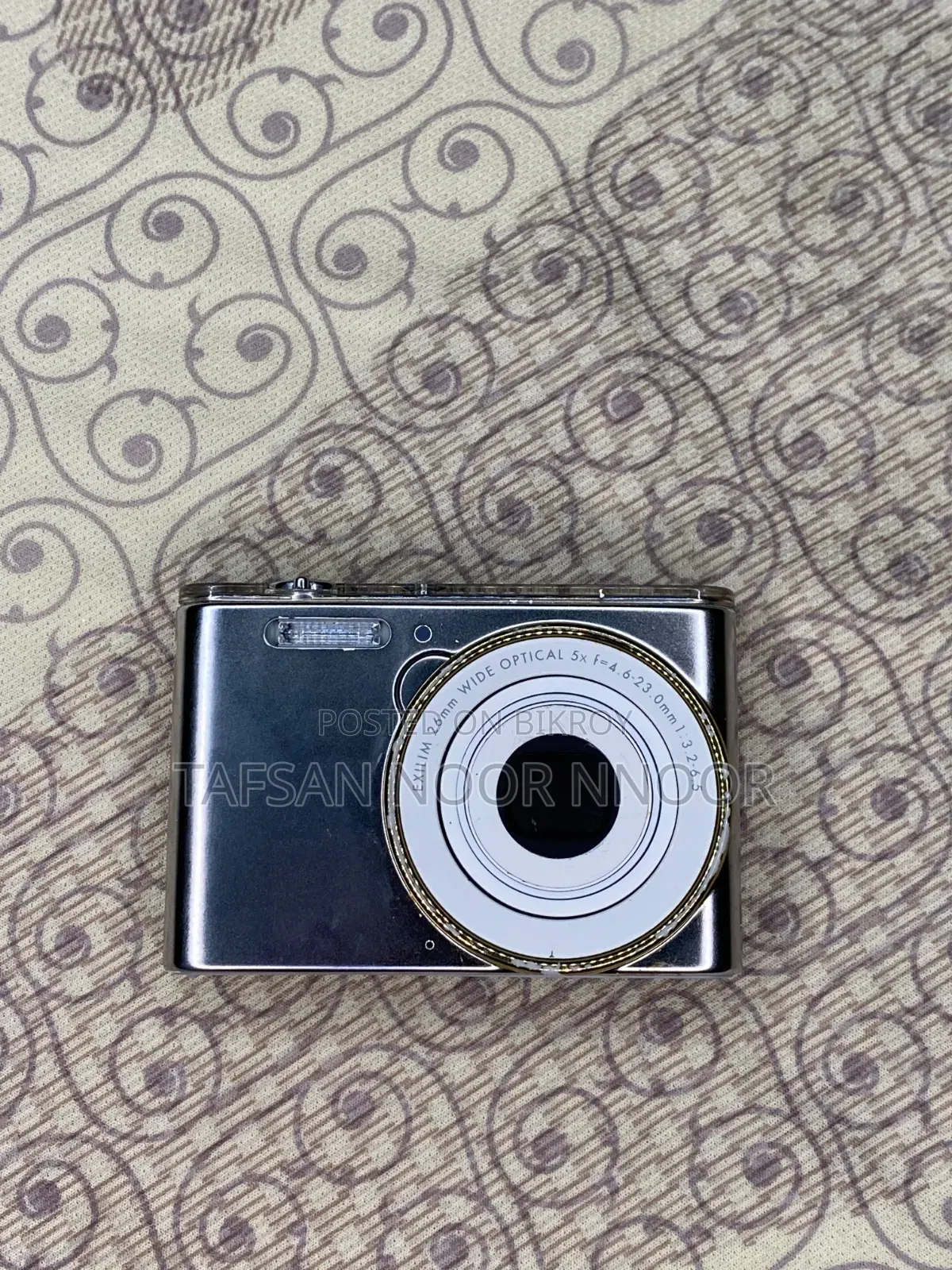 Casio Exilim EX-JE10
