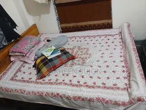 ৫/৭ ফিট বেড সাইজ