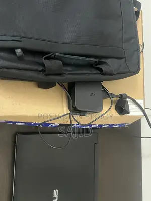 Laptop ASUS 4GB Intel Core I3 SSD 1T