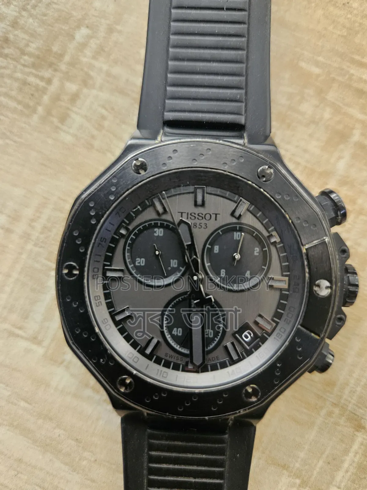 Tissot T-Race Quartz Chronograph (Model: T141417 A) ঘড়ি আছে।