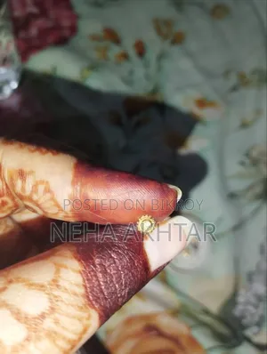 Nose Pin (Gold)