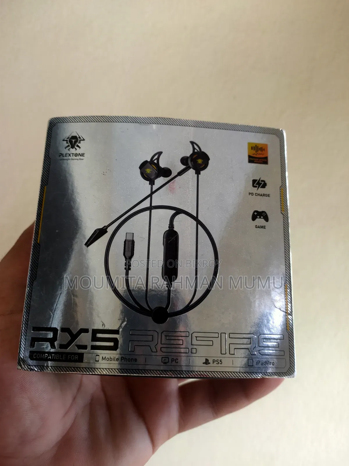Earphone on Sale
