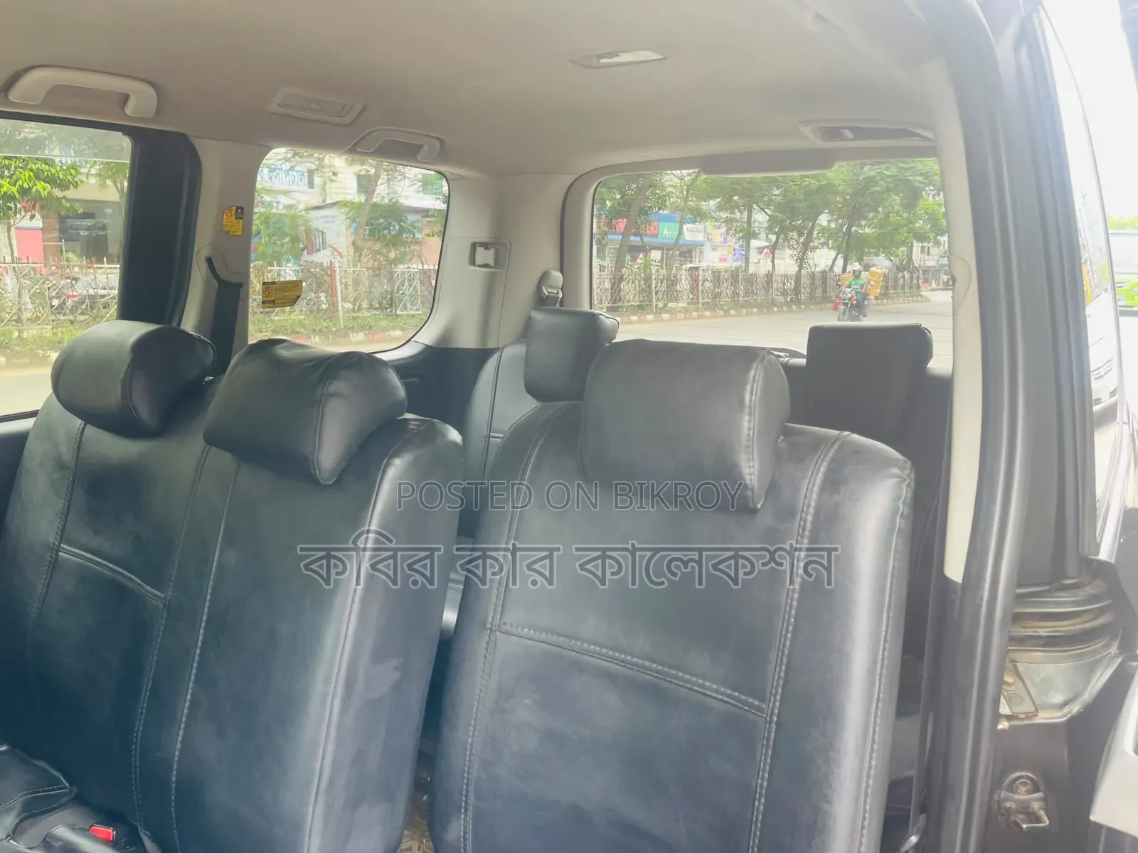 Toyota Noah 2011 Gray