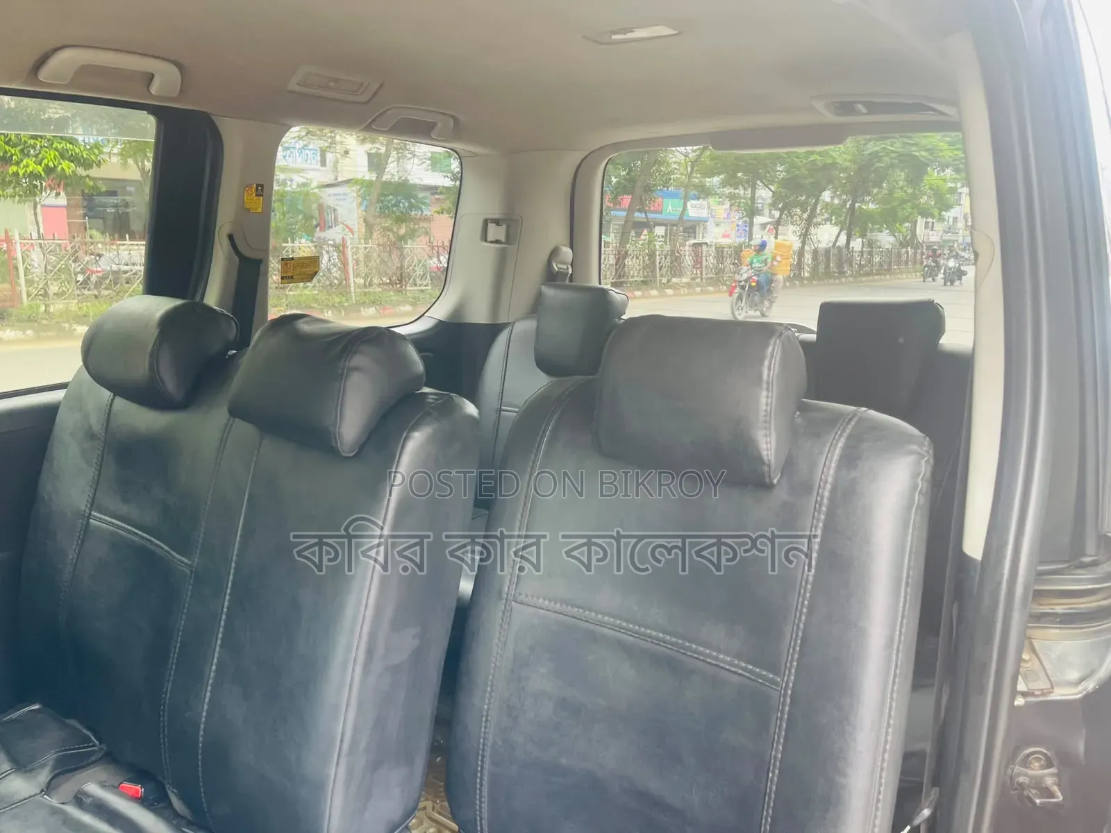 Toyota Noah 2011 Gray