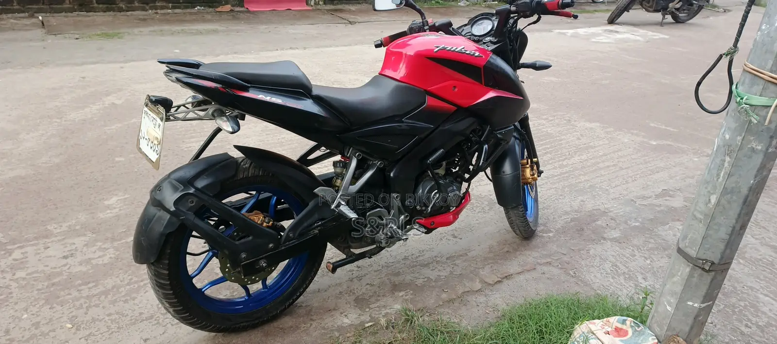 Bajaj Pulsar NS 160 2019 Red