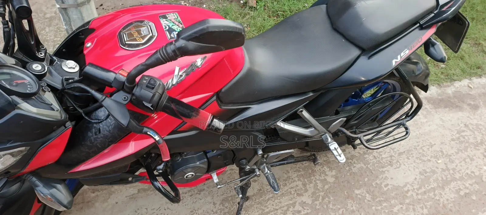 Bajaj Pulsar NS 160 2019 Red