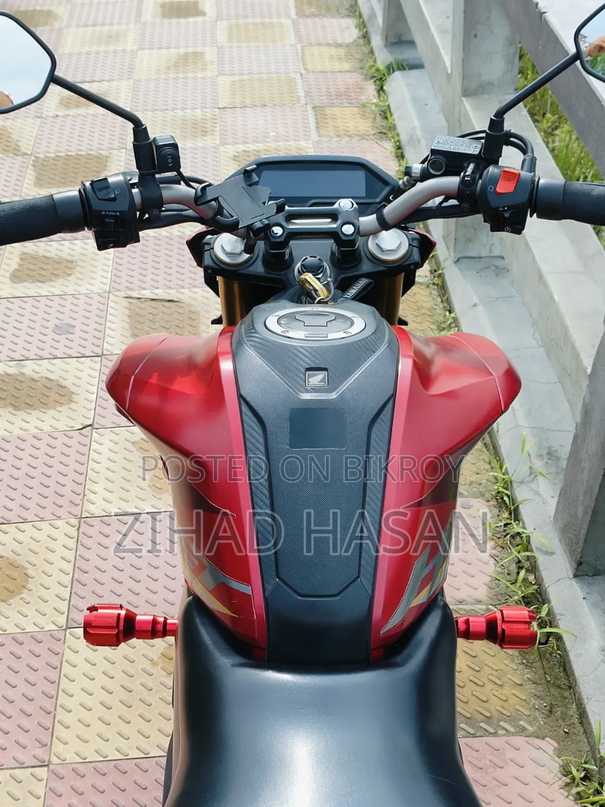 Honda Hornet 2.0 2024 Red
