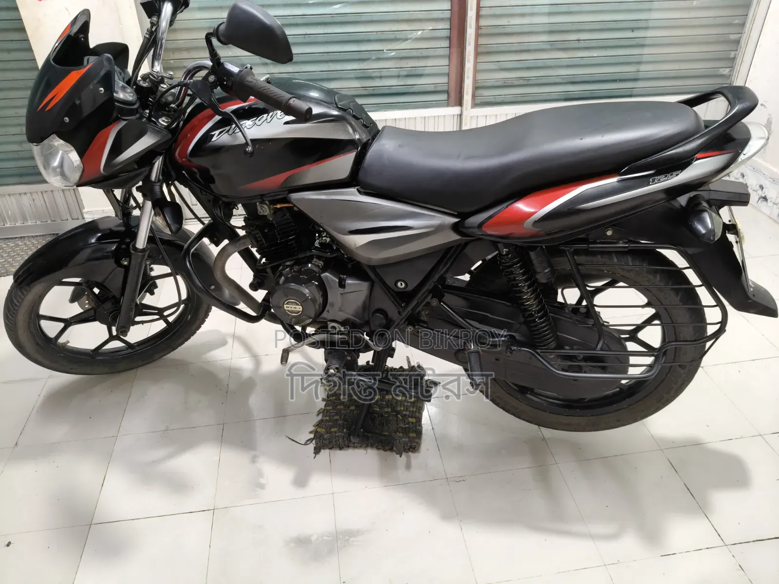 Bajaj Discover 125 2018 Black