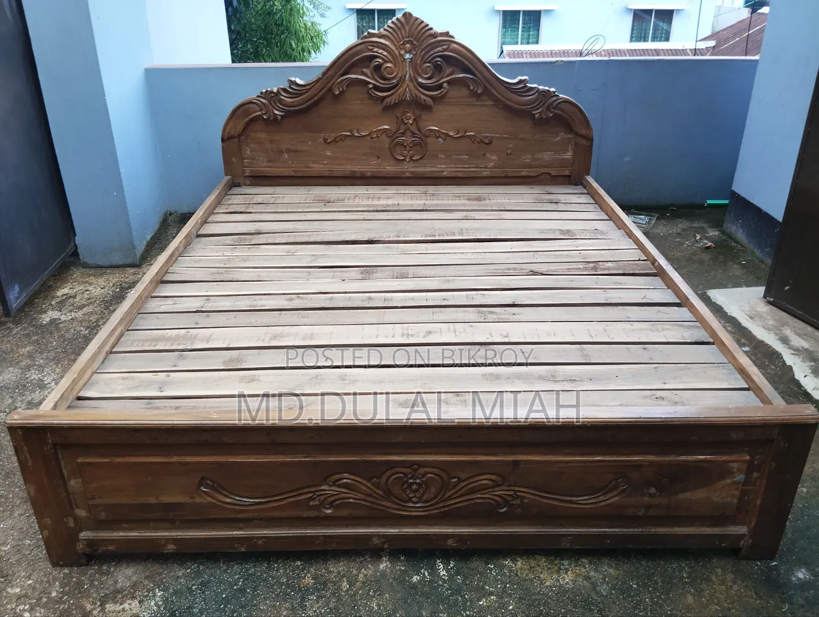 কাঠের পালং