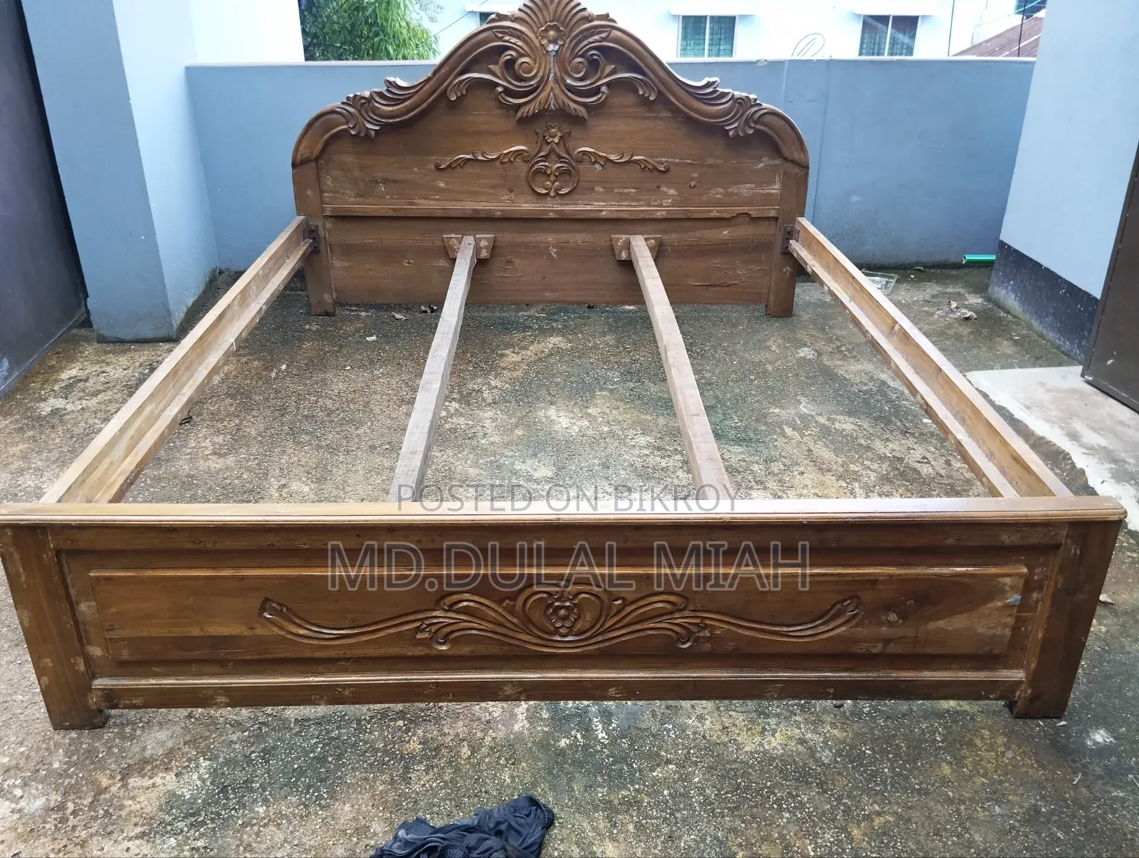 কাঠের পালং