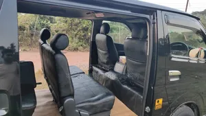 Toyota HiAce 2014 Black