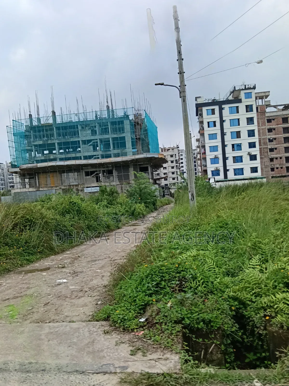 Urgent Block-N, South Face 5 Katha Plot Sale,