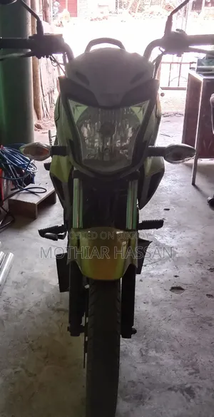 Honda CB 2014 Green