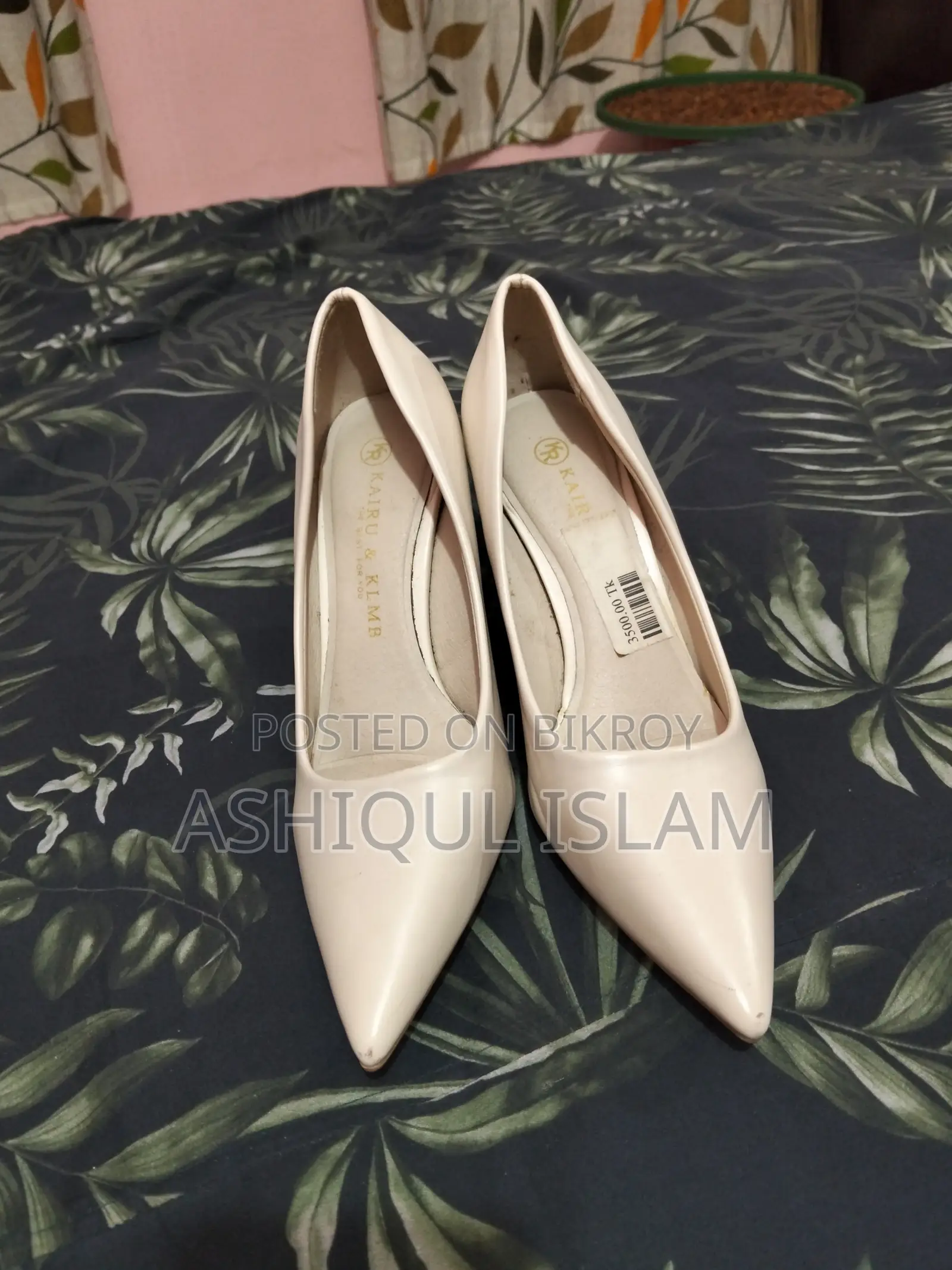 Ladies Shoes