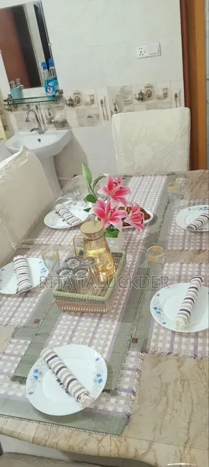 Complete Dining Table Set for Sale – Excellent Condition