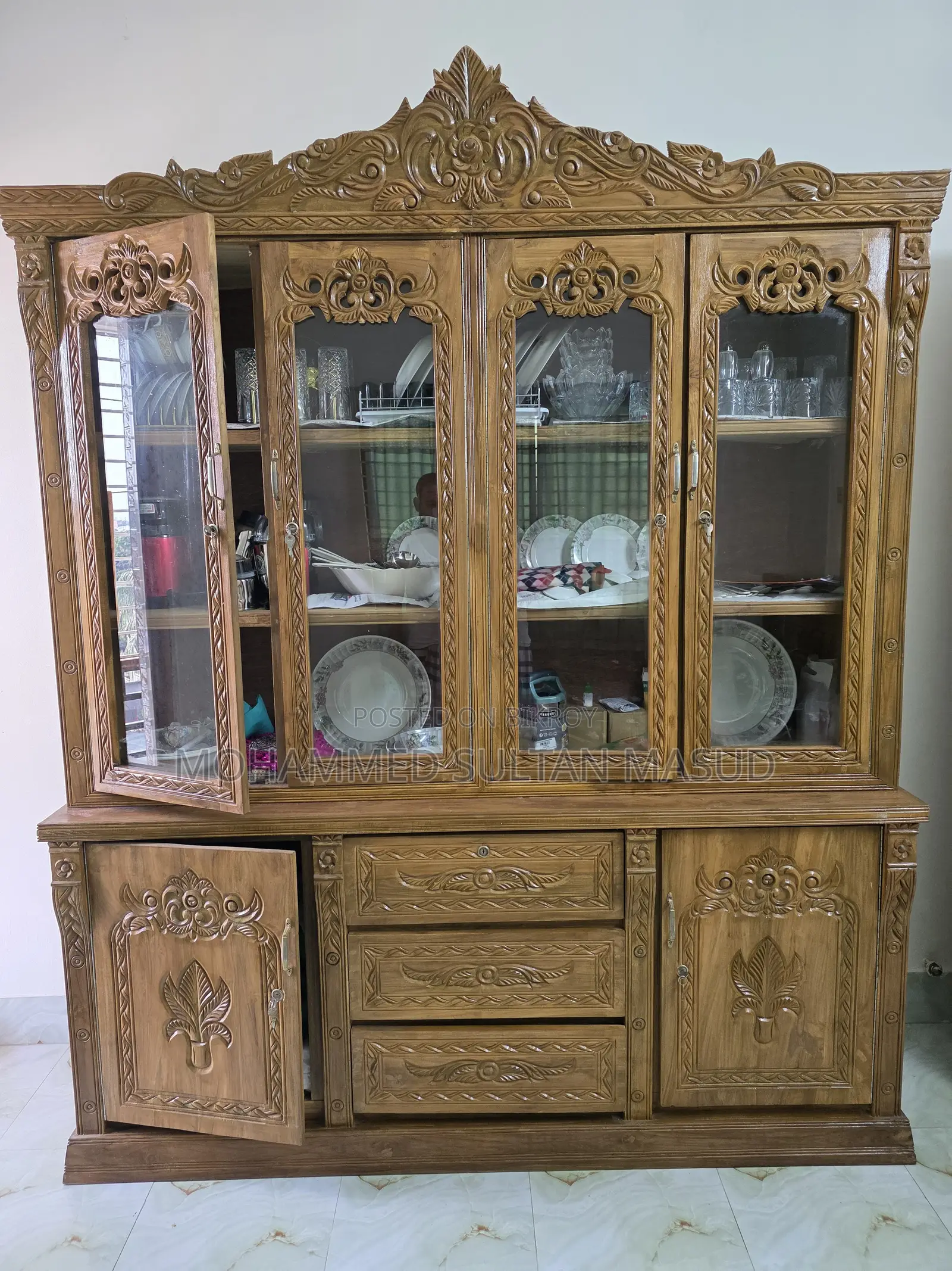 Wall Cabinet