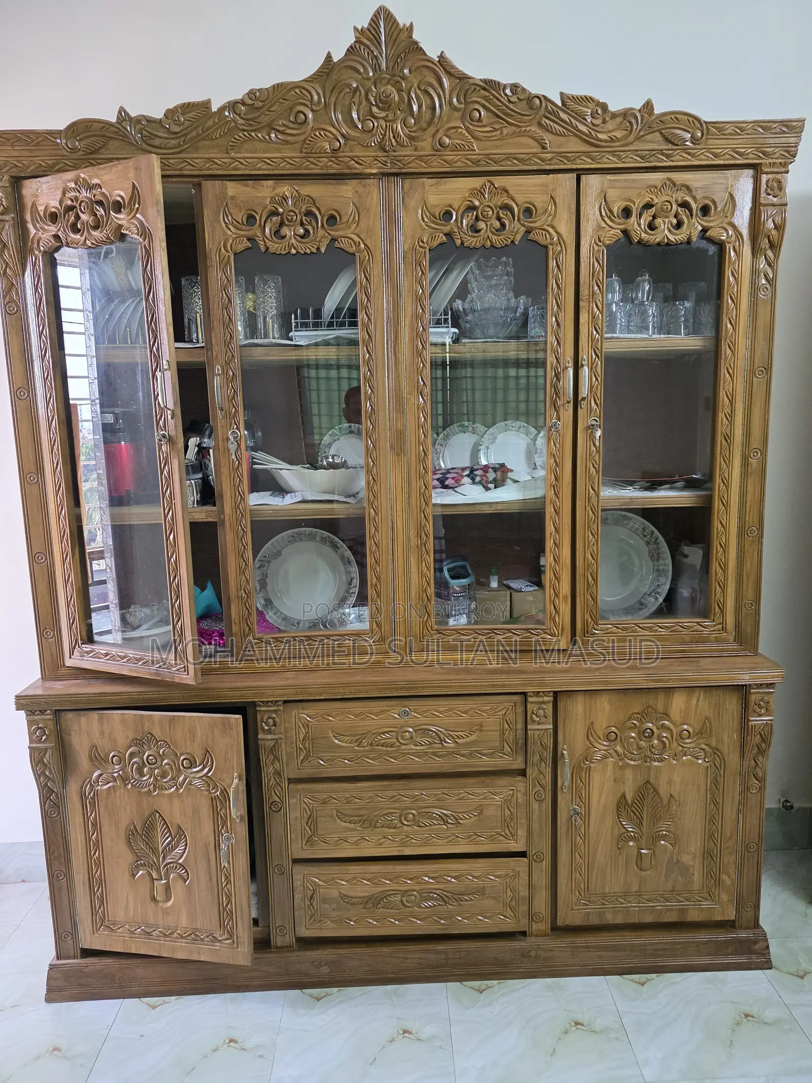 Wall Cabinet
