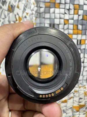 Canon 50mm Is