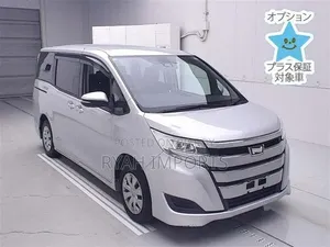 Toyota Noah 2.0 FWD (7 Seater) 2021 Silver
