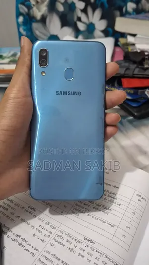 Samsung Galaxy A30 64 GB Blue
